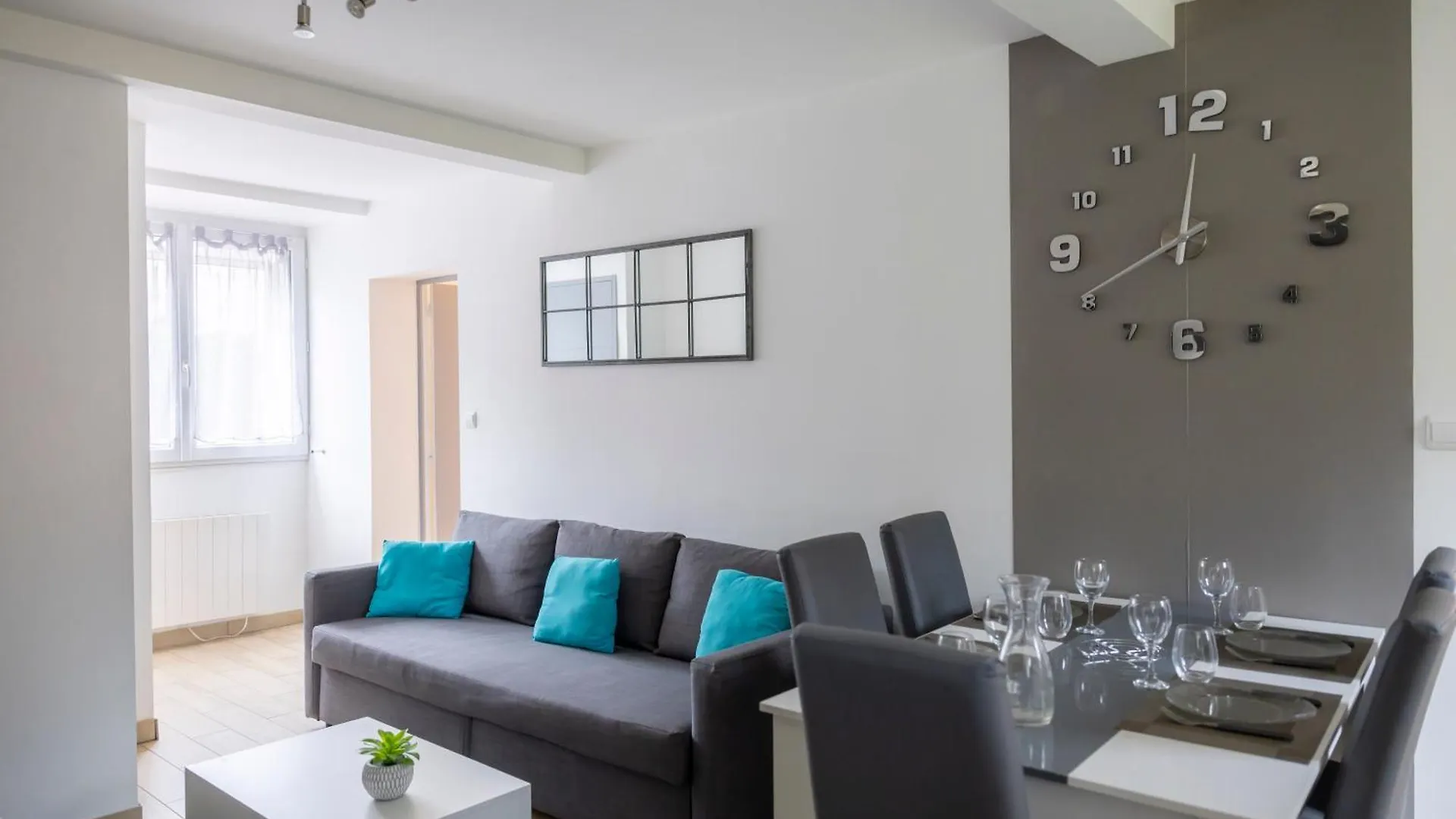 Apartment T3 A Proximite De La Gare Et Du Telecabine Briancon